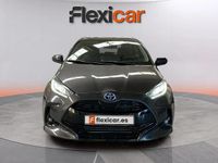 Usado Toyota Yaris Hybrid Plus 117 CV (86 kW) 2022 Gris Berlina