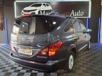 Usado Ssangyong (KGM) Rodius 165 CV (121 kW) 2010 Gris / plata Monovolumen