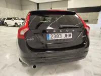 Usado Volvo V60 Momentum 150 CV (110 kW) 2016 Negro Familiar