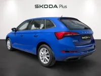 Usado Skoda Scala Active 95 CV (69 kW) 2022 Azul Utilitario