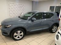 usado Volvo XC40 T2 Momentum Pro Aut.