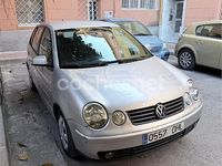 Usado VW Polo Trendline 75 CV (55 kW) 2005 Gris / plata Utilitario