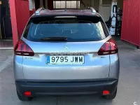 Usado Peugeot 2008 Active 110 CV (80 kW) 2017 Gris / plata SUV