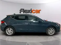 Usado Seat Leon Style 150 CV (110 kW) 2025 Gris Berlina