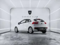 Usado Kia Rio 84 CV (61 kW) 2016 Blanco Utilitario