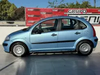 Usado Citroën C3 Exclusive 68 CV (50 kW) 2004 Azul Utilitario