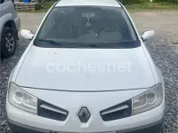 Usado Renault Mégane Dynamique 85 CV (62 kW) 2007 Blanco Berlina