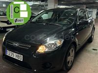 Usado Kia ProCeed 90 CV (66 kW) 2010 Negro Utilitario