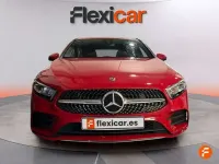 Usado Mercedes A180 136 CV (100 kW) 2019 Rojo Utilitario