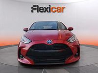 Usado Toyota Yaris Hybrid Active 116 CV (85 kW) 2023 Rojo Berlina