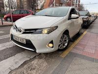 Usado Toyota Auris Active 132 CV (97 kW) 2015 Blanco Berlina