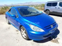 Usado Peugeot 307 CC 110 CV (80 kW) 2004 Azul Descapotable
