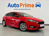 Usado Ford Focus Sport 125 HP (91 kW) 2016 Vermelho Sedan