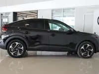 Usado Citroën C4 Feel 110 CV (80 kW) 2022 Negro perla