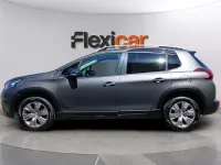 Usado Peugeot 2008 Signature Sky 82 CV (60 kW) 2019 Gris SUV