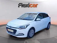 Usado Hyundai i20 84 CV (61 kW) 2017 Blanco Berlina