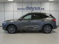 Usado Ford Kuga ST-Line 225 CV (165 kW) 2023 Gris / plata SUV