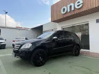 Usado Mercedes ML320 AMG Edition 1 224 CV (164 kW) 2008 Negro SUV
