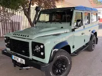 Usado Land Rover Defender SE 122 CV (89 kW) 2014 Verde Familiar