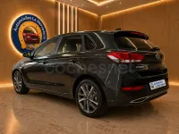 Usado Hyundai i30 N Line 120 CV (88 kW) 2023 Negro Familiar