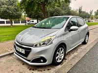 Usado Peugeot 208 Active 75 CV (55 kW) 2016 Gris / plata Utilitario