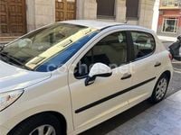 Usado Peugeot 207 90 CV (66 kW) 2009 Blanco Familiar