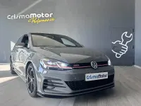 Usado VW Golf VII GTI 290 CV (213 kW) 2019 Gris / plata Berlina