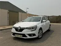 Usado Renault Mégane IV Life 90 CV (66 kW) 2017 Blanco Berlina