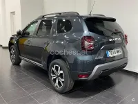 Usado Dacia Duster Journey 100 CV (73 kW) 2024 Gris / plata SUV