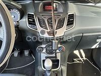 Usado Ford Fiesta Trend 82 CV (60 kW) 2011 Blanco Berlina