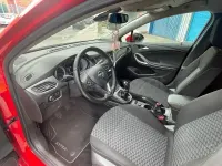Usado Opel Astra Dynamic 110 CV (80 kW) 2017 Rojo Berlina