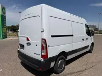 Usado Renault Master 135 CV (99 kW) 2022 Blanco Monovolumen