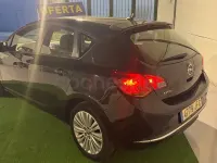 Usado Opel Astra Business 140 CV (102 kW) 2015 Negro Berlina
