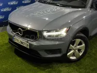 Usado Volvo XC40 Momentum 150 CV (110 kW) 2020 Gris / plata SUV