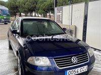Usado VW Passat Edition 130 CV (95 kW) 2002 Azul Berlina