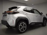 Usado Toyota Yaris Cross Plus 116 CV (85 kW) 2022 Gris / plata SUV