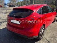 Usado Ford Focus Trend 125 CV (91 kW) 2015 Rojo Berlina