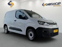 Usado Citroën Berlingo Live 102 CV (75 kW) 2022 Blanco Monovolumen