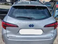 Usado Toyota Corolla Active 140 CV (102 kW) 2023 Gris / plata Familiar