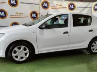 Usado Dacia Sandero Ambiance 75 CV (55 kW) 2016 Blanco Utilitario