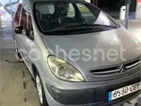 Usado Citroën Xsara Picasso 90 CV (66 kW) 2003 Gris / plata Monovolumen