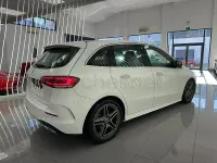 Usado Mercedes B200 150 CV (110 kW) 2020 Blanco Utilitario