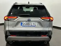 Usado Toyota RAV4 Hybrid Style 222 CV (163 kW) 2021 Gris / plata SUV