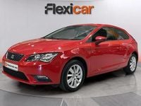 Usado Seat Leon Style 110 CV (80 kW) 2017 Rojo Berlina