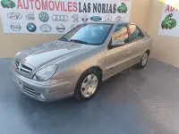 Usado Citroën Xsara Exclusive 90 CV (66 kW) 2004 Gris / plata Berlina