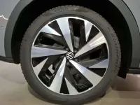 Usado VW ID.5 Pro 150 kW (204 CV) 2025 Gris SUV