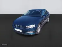 Usado VW Passat Business 122 CV (89 kW) 2022 Azul Familiar