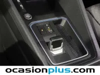 Usado Ford Tourneo Titanium 122 CV (89 kW) 2025 Plateado Van