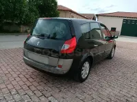 Usado Renault Grand Scénic II Dynamique 110 CV (80 kW) 2008 Negro Monovolumen