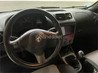 Usado Alfa Romeo 147 105 CV (77 kW) 2007 Negro Utilitario